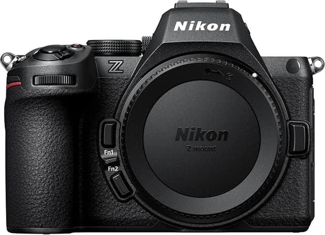 Nikon Z5 II — cuerpo negro, modelo USA
